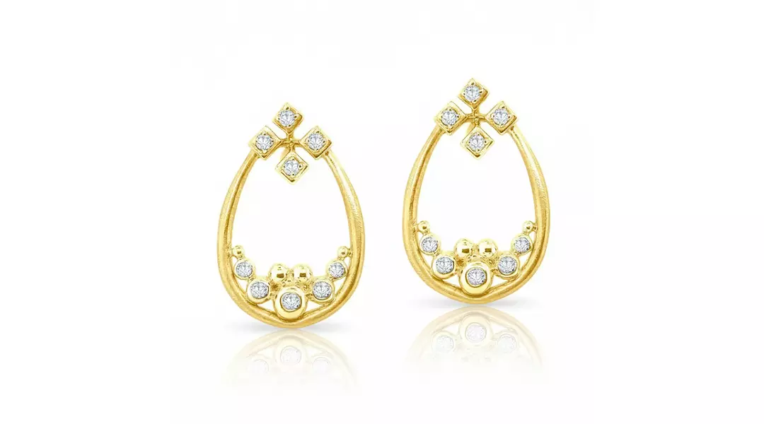 Top of Pyramid Diamond Earrings