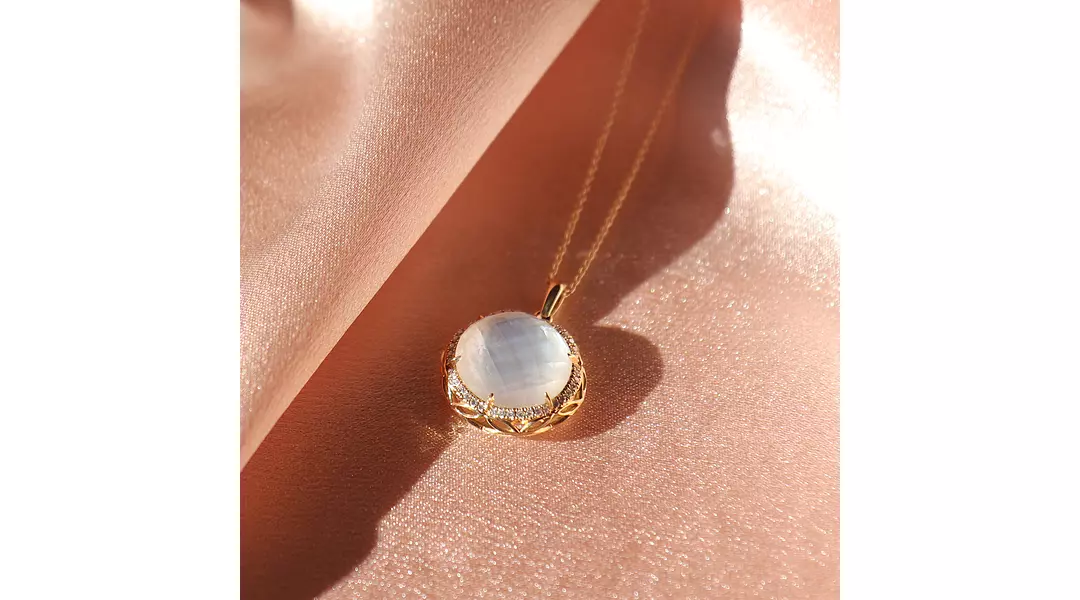 Doves by Doron Paloma Circle Pendant Necklace